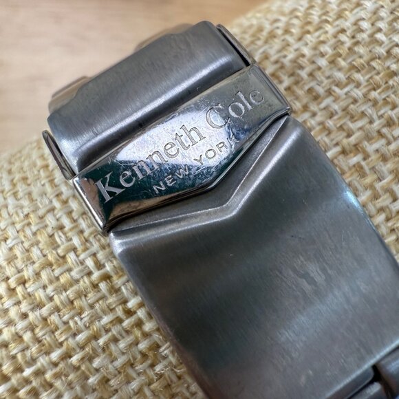 Kenneth Cole Mens Stainless Steel Chronograph Watch Silver Dial Date NOT TESTED - Picture 10 of 15